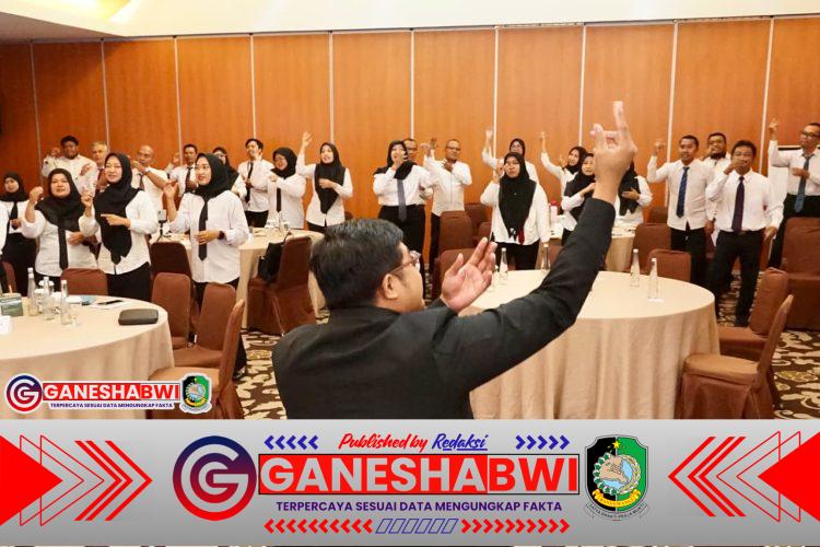 Pemkab Banyuwangi Gelar Pelatihan Bahasa Isyarat untuk Tingkatkan Layanan Publik Inklusif Pemkab Banyuwangi Gelar Pelatihan Bahasa Isyarat untuk Tingkatkan Layanan Publik Inklusif