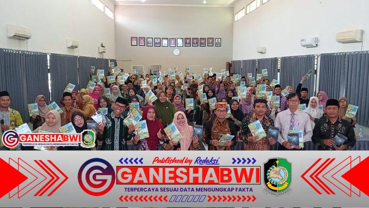 140 Guru MI Banyuwangi Ikuti Workshop Gemar Berbahasa Asing