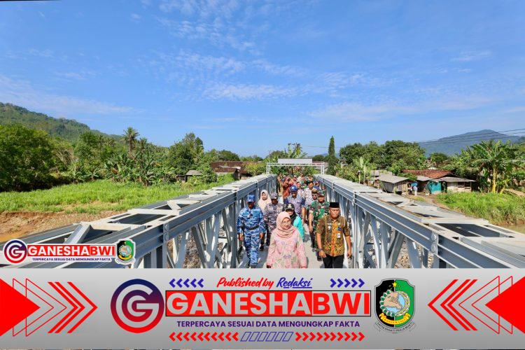 Jembatan Darurat Sungailembu Rampung, Warga Tiga Desa Pesanggaran Banyuwangi Kembali Beraktivitas Normal Jembatan Darurat Sungailembu Rampung, Warga Tiga Desa Pesanggaran Banyuwangi Kembali Beraktivitas Normal