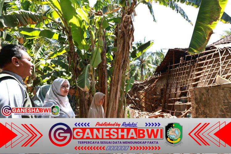 Bupati Banyuwangi Tinjau Lokasi Gempa, Siapkan Bantuan Perbaikan Rumah dan Masjid Warga Bupati Banyuwangi Tinjau Lokasi Gempa, Siapkan Bantuan Perbaikan Rumah dan Masjid Warga
