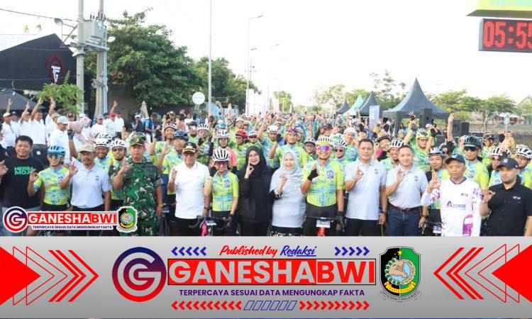 Kasdim 0825/Banyuwangi Hadiri Balap Sepeda Blue Fire 2025 di Pantai Marina Boom