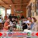 Mensos dan Luhut Kunjungi Kampung Kopi Gombengsari, Nikmati Kopi dan Tinjau UMKM Banyuwangi Mensos dan Luhut Kunjungi Kampung Kopi Gombengsari, Nikmati Kopi dan Tinjau UMKM Banyuwangi