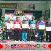 Koramil 0825/01 Banyuwangi Bagikan Sembako untuk Tukang Becak di HUT TNI ke-80