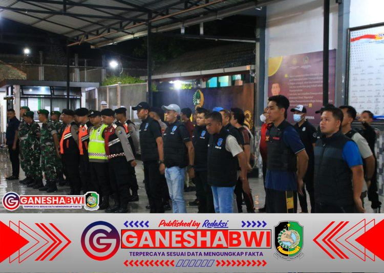 Sinergi TNI-Polri dan Lapas Banyuwangi, Ciptakan Lingkungan Pemasyarakatan Bersih dari Barang Terlarang Sinergi TNI-Polri dan Lapas Banyuwangi, Ciptakan Lingkungan Pemasyarakatan Bersih dari Barang Terlarang