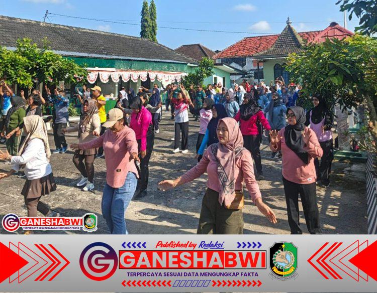 Koramil 0825/18 Purwoharjo Gelar Senam Bersama Meriahkan HUT ke-80 TNI