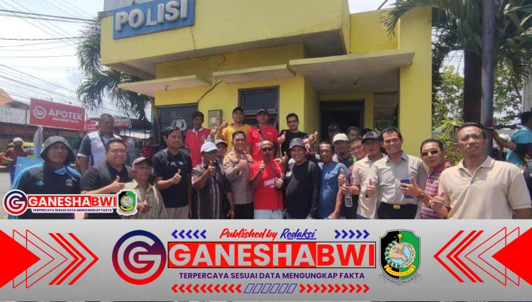 Polresta Banyuwangi Fasilitasi Perdamaian Driver Online dan Sopir Angkutan Umum di Pelabuhan Ketapang Polresta Banyuwangi Fasilitasi Perdamaian Driver Online dan Sopir Angkutan Umum di Pelabuhan Ketapang
