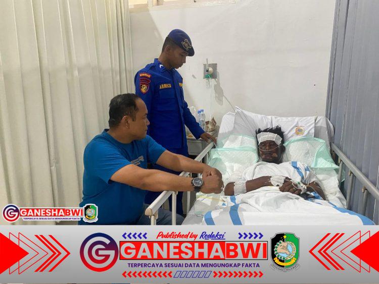 BKO Banyuwangi Polairud Polda Jatim Bantu Korban Kebakaran Kapal KM Anugrah Indah-18