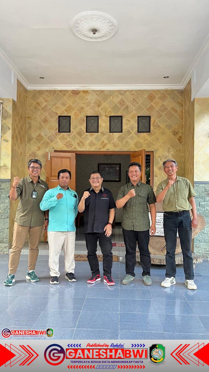 Sonny T. Danaparamita Soroti Penanganan Kebakaran dan Ilegal Logging di TN Baluran Situbondo Sonny T. Danaparamita Soroti Penanganan Kebakaran dan Ilegal Logging di TN Baluran Situbondo