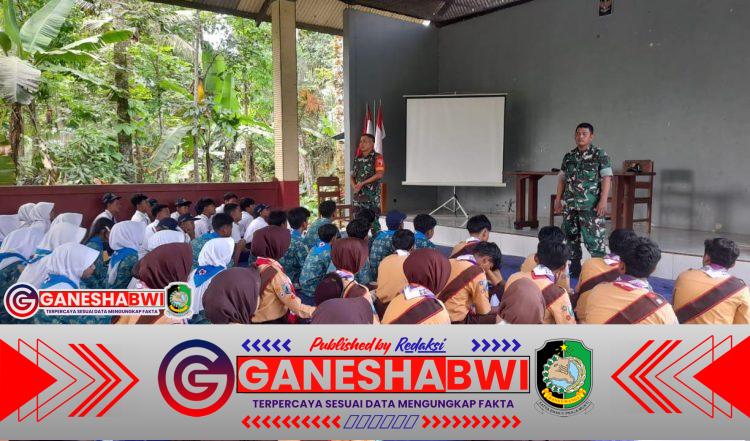 Babinsa Koramil 0825/20 Songgon Beri Materi Wawasan Kebangsaan di LDKS SMPN 1 Srono Babinsa Koramil 0825/20 Songgon Beri Materi Wawasan Kebangsaan di LDKS SMPN 1 Srono