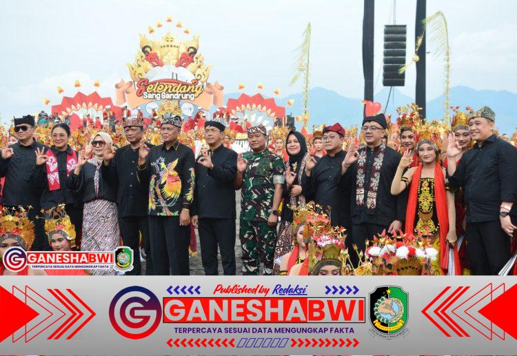 TNI Dukung Pelestarian Budaya Lewat Festival Gandrung Sewu 2025 di Banyuwangi