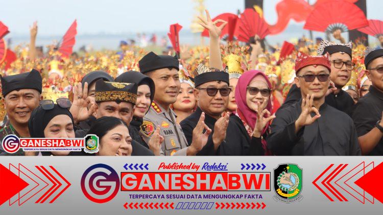 Ratusan Personel Polresta Banyuwangi Siagakan Keamanan Festival Gandrung Sewu 2025
