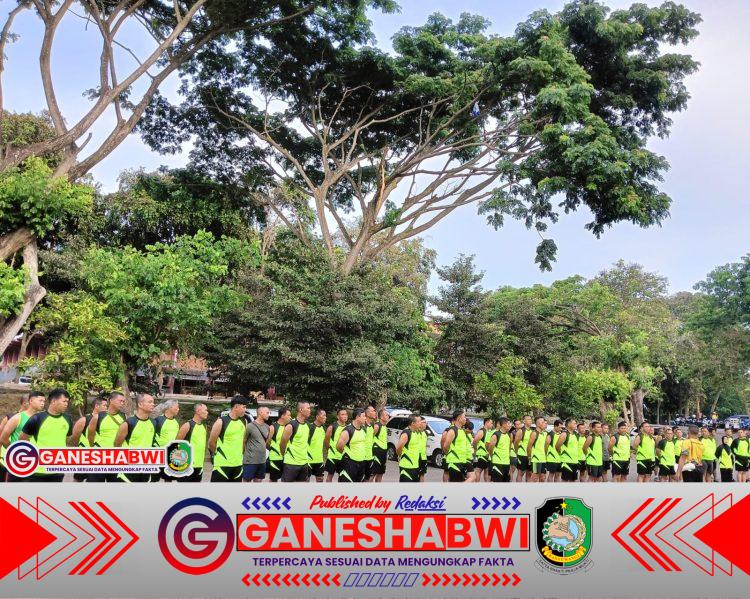 Kodim 0825/Banyuwangi Tingkatkan Kebugaran Prajurit Lewat Kesamaptaan Jasmani dan Renang Dasar Kodim 0825/Banyuwangi Tingkatkan Kebugaran Prajurit Lewat Kesamaptaan Jasmani dan Renang Dasar