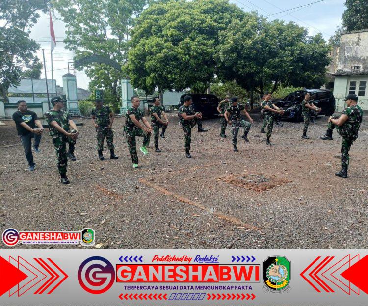 Koramil 0825/13 Singojuruh Gelar Pembinaan Fisik Rutin untuk Prajurit