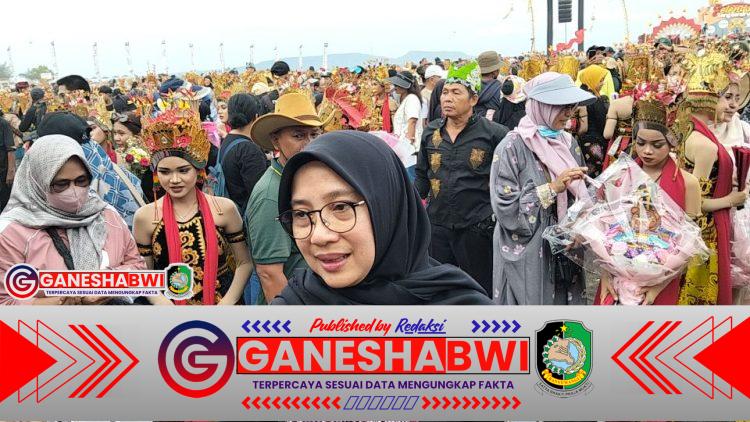 Bupati Banyuwangi Hj. Ipuk Fiestiandani: “Gandrung Sewu Adalah Cerminan Jiwa Banyuwangi yang Tidak Pernah Menyerah” Bupati Banyuwangi Hj. Ipuk Fiestiandani: “Gandrung Sewu Adalah Cerminan Jiwa Banyuwangi yang Tidak Pernah Menyerah”
