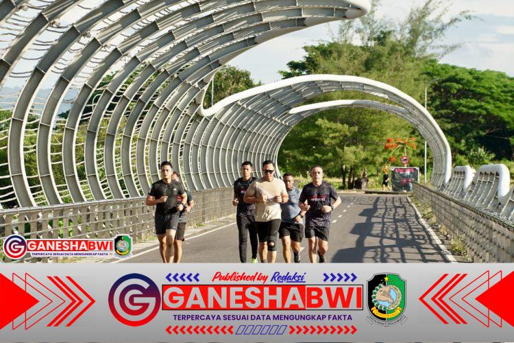 Menko AHY Nikmati Fun Run di Banyuwangi, Ajak Warga Eksplor Wisata Daerah Menko AHY Nikmati Fun Run di Banyuwangi, Ajak Warga Eksplor Wisata Daerah