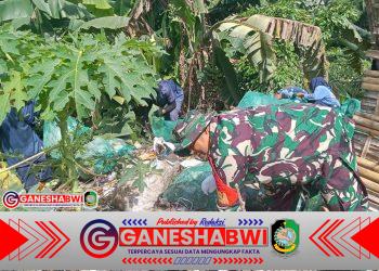 Babinsa Siliragung dan Warga Bersama Sungai Watch Gelar Aksi Bersih Sungai di Dusun Krajan
