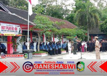 Semarak Hari Pahlawan, Anggota Koramil 0825-04 Genteng Jadi Pembina Upacara di SMPN 3