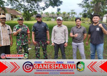 Babinsa Temurejo Dampingi Pengecekan Lokasi Program Ketahanan Masyarakat Produktif