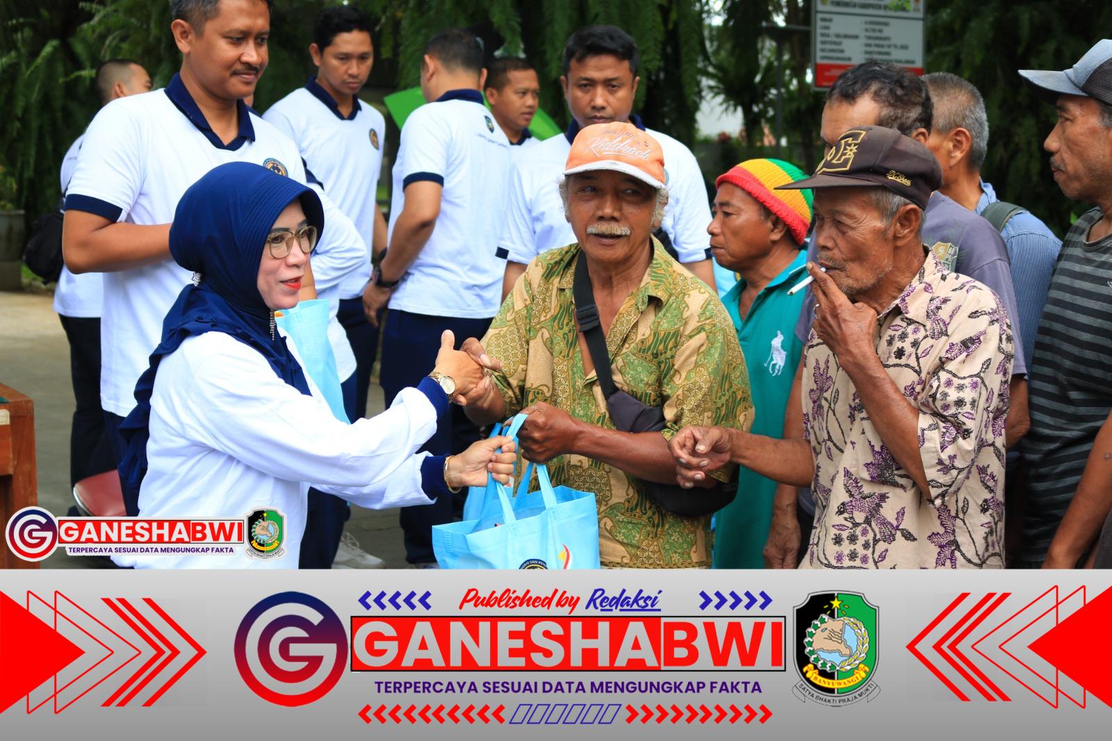 Lapas Banyuwangi Gelar Bakti Sosial Bagikan 50 Paket Sembako di Hari Bakti Kemenimipas ke-1
