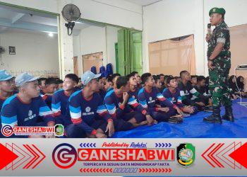 Koramil Pesanggaran Berikan Pelatihan Kepemimpinan dan Wawasan Kebangsaan untuk Siswa SMK PGRI