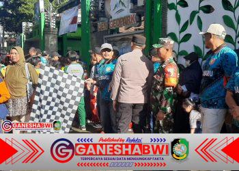 Ribuan Peserta Meriahkan Jalan Sehat Akbar HUT PGRI ke-80 dan HGN 2025 di Kalibaru