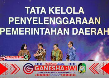 Banyuwangi Raih Penghargaan Tata Kelola Pemerintahan Daerah Terbaik dari Kemendagri Banyuwangi Raih Penghargaan Tata Kelola Pemerintahan Daerah Terbaik dari Kemendagri