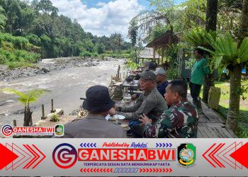Danramil 0825/20 Songgon Pimpin Operasi SAR Hari Kedua: Pencarian Ponirin yang Hanyut di Sungai Badeng Terus Dimaksimalkan