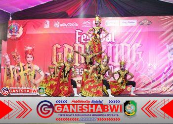 Ribuan Penari Meriahkan Festival Gandrung “Dari Masa ke Masa” di Banyuwangi Ribuan Penari Meriahkan Festival Gandrung “Dari Masa ke Masa” di Banyuwangi