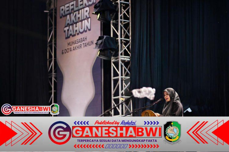 Muhasabah dan Doa Bersama Tutup Akhir Tahun 2025 di Banyuwangi, Bupati Ipuk Ajak Warga Kirim Doa untuk Sesama Muhasabah dan Doa Bersama Tutup Akhir Tahun 2025 di Banyuwangi, Bupati Ipuk Ajak Warga Kirim Doa untuk Sesama