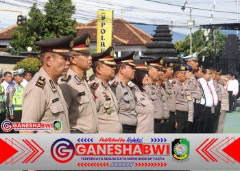 Wakapolresta Banyuwangi Pimpin Apel Jam Pimpinan, Tekankan Evaluasi Kinerja dan Implementasi Program Quick Wins Polri