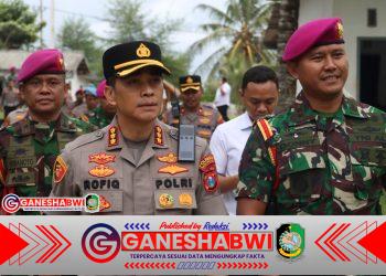 Perkuat Sinergitas, Kapolresta Banyuwangi Kunjungi Puslatpurmar 7 Lampon, Gelar Latihan Menembak Bersama Perkuat Sinergitas, Kapolresta Banyuwangi Kunjungi Puslatpurmar 7 Lampon, Gelar Latihan Menembak Bersama