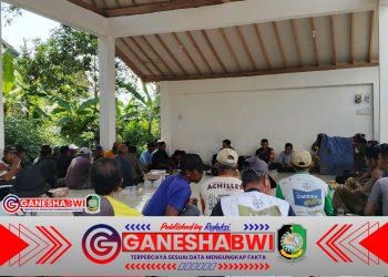 Babinsa Koramil Rogojampi Dampingi Kelompok Tani Kacang Panjang Optimalkan Lahan di Desa Bubuk