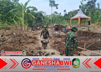 TNI AD Percepat Pembangunan Jembatan Perintis Garuda Merah Putih di Siliragung Banyuwangi