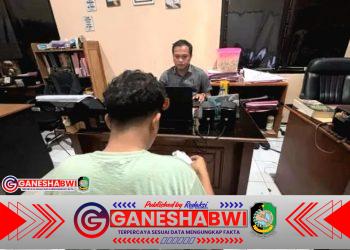RESPONS CEPAT POLSEK BANYUWANGI KOTA, PELAKU PENCURIAN HANDPHONE DI KONTER BERHASIL DIBEKUK DALAM HITUNGAN JAM RESPONS CEPAT POLSEK BANYUWANGI KOTA, PELAKU PENCURIAN HANDPHONE DI KONTER BERHASIL DIBEKUK DALAM HITUNGAN JAM