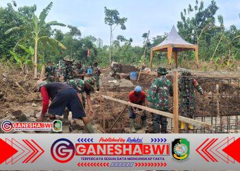 Kodim 0825 Banyuwangi Perkuat Fondasi Jembatan Perintis Garuda, Akses Warga Pelosok Segera Terbuka Kodim 0825 Banyuwangi Perkuat Fondasi Jembatan Perintis Garuda, Akses Warga Pelosok Segera Terbuka