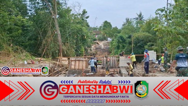 TNI–Rakyat Bersatu Bangun Jembatan Perintis Garuda Merah Putih, Akses Dua Desa di Banyuwangi Segera Terhubung