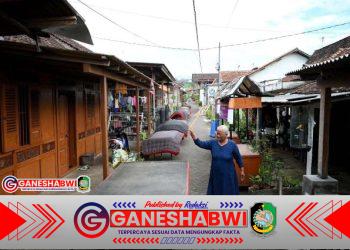 Wisata Adat Kemiren Buktikan Pariwisata Mampu Menghidupi Warga dari Usia Muda hingga Lansia Wisata Adat Kemiren Buktikan Pariwisata Mampu Menghidupi Warga dari Usia Muda hingga Lansia