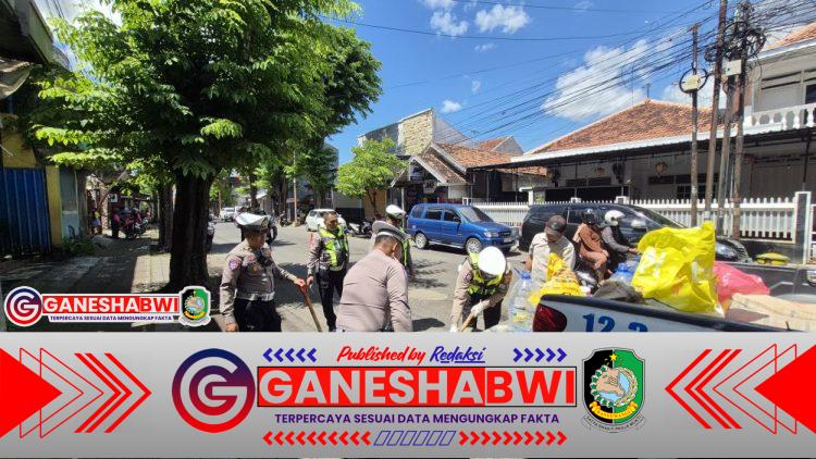 Gerakan Tambal Lubang Polresta Banyuwangi Bersifat Darurat, Dorong Peran Instansi Teknis Gerakan Tambal Lubang Polresta Banyuwangi Bersifat Darurat, Dorong Peran Instansi Teknis