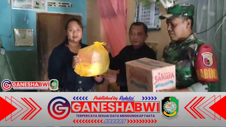 Babinsa Mangir Dampingi Penyaluran Bantuan Balita, Wujud Kepedulian TNI Jaga Gizi Generasi Muda Babinsa Mangir Dampingi Penyaluran Bantuan Balita, Wujud Kepedulian TNI Jaga Gizi Generasi Muda