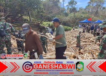 Kodim 0825/Banyuwangi Bersama Warga Bersihkan Pantai Pancur, Jaga Keasrian TN Alas Purwo Kodim 0825/Banyuwangi Bersama Warga Bersihkan Pantai Pancur, Jaga Keasrian TN Alas Purwo