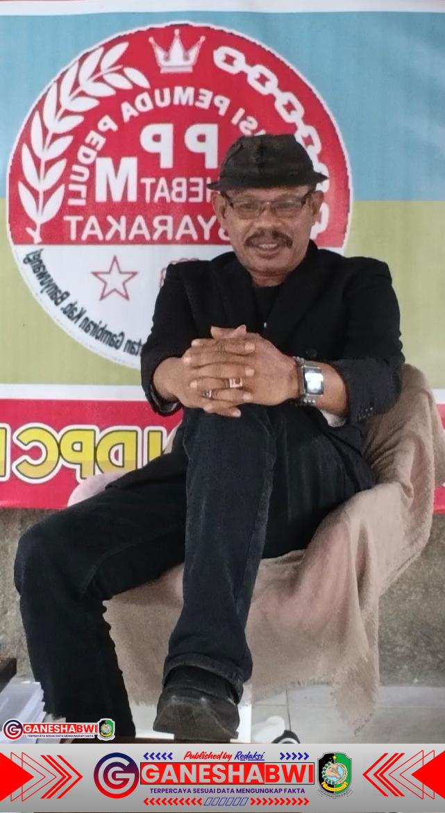 Merengkuh Jalan Kesunyian di Tengah Hiruk Pikuk Pencitraan Merengkuh Jalan Kesunyian di Tengah Hiruk Pikuk Pencitraan