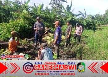 Sinergi TNI–Polri dan Pemdes, Sungai Paluagung Dibersihkan: Antisipasi Banjir Jadi Prioritas di Kendalrejo Sinergi TNI–Polri dan Pemdes, Sungai Paluagung Dibersihkan: Antisipasi Banjir Jadi Prioritas di Kendalrejo