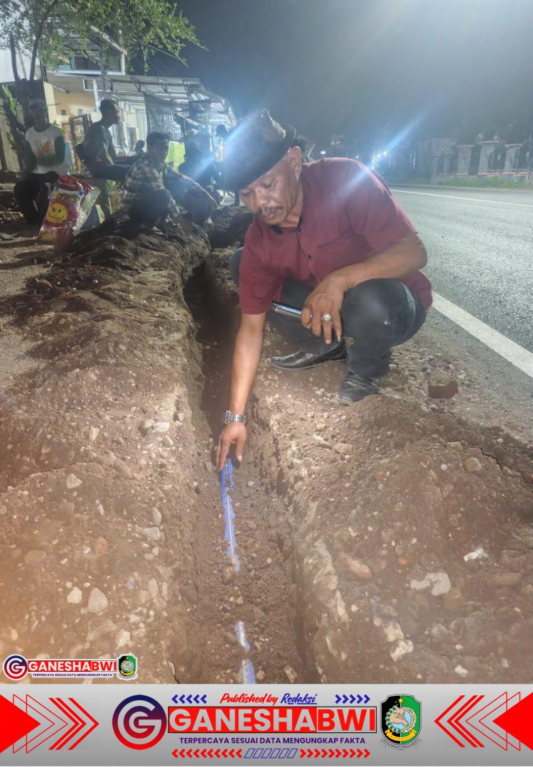 Aktivis Banyuwangi Selatan Soroti Dugaan Pelanggaran Pemasangan Jaringan Fiber Optik, Desak Audit Menyeluruh dan Penegakan Hukum Aktivis Banyuwangi Selatan Soroti Dugaan Pelanggaran Pemasangan Jaringan Fiber Optik, Desak Audit Menyeluruh dan Penegakan Hukum