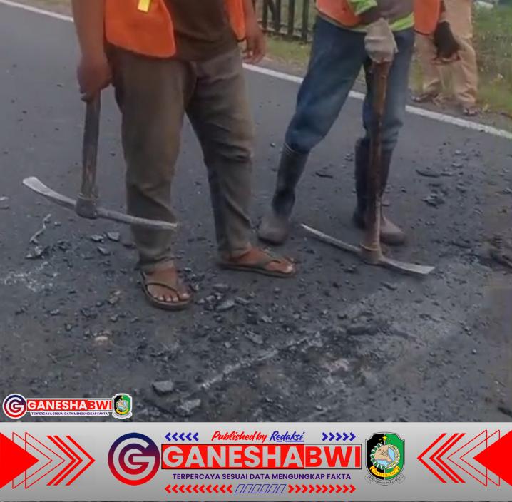Jalan Raya Diduga Dirusak Demi Drag Bike, Ketua APPM Rofiq Azmi Mengecam: “Jangan Jadikan Jalan Publik Korban Kepentingan Golongan!” Jalan Raya Diduga Dirusak Demi Drag Bike, Ketua APPM Rofiq Azmi Mengecam: “Jangan Jadikan Jalan Publik Korban Kepentingan Golongan!”